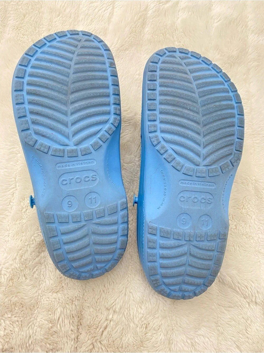 CROCS Light Blue Stitch Clog Men Size 9 Woman 11